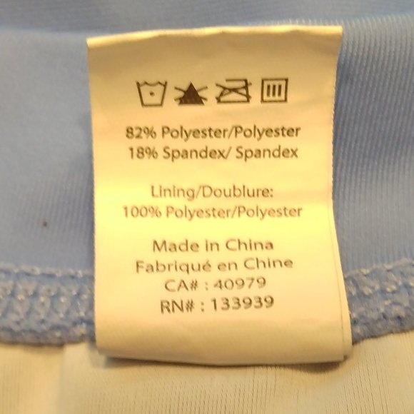 Long-Sleeved Rashguard - Picture 7 of 7